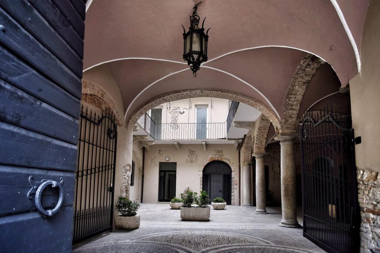 Corte Trento Ντεζεντσάνο ντελ Γκάρντα Εξωτερικό φωτογραφία